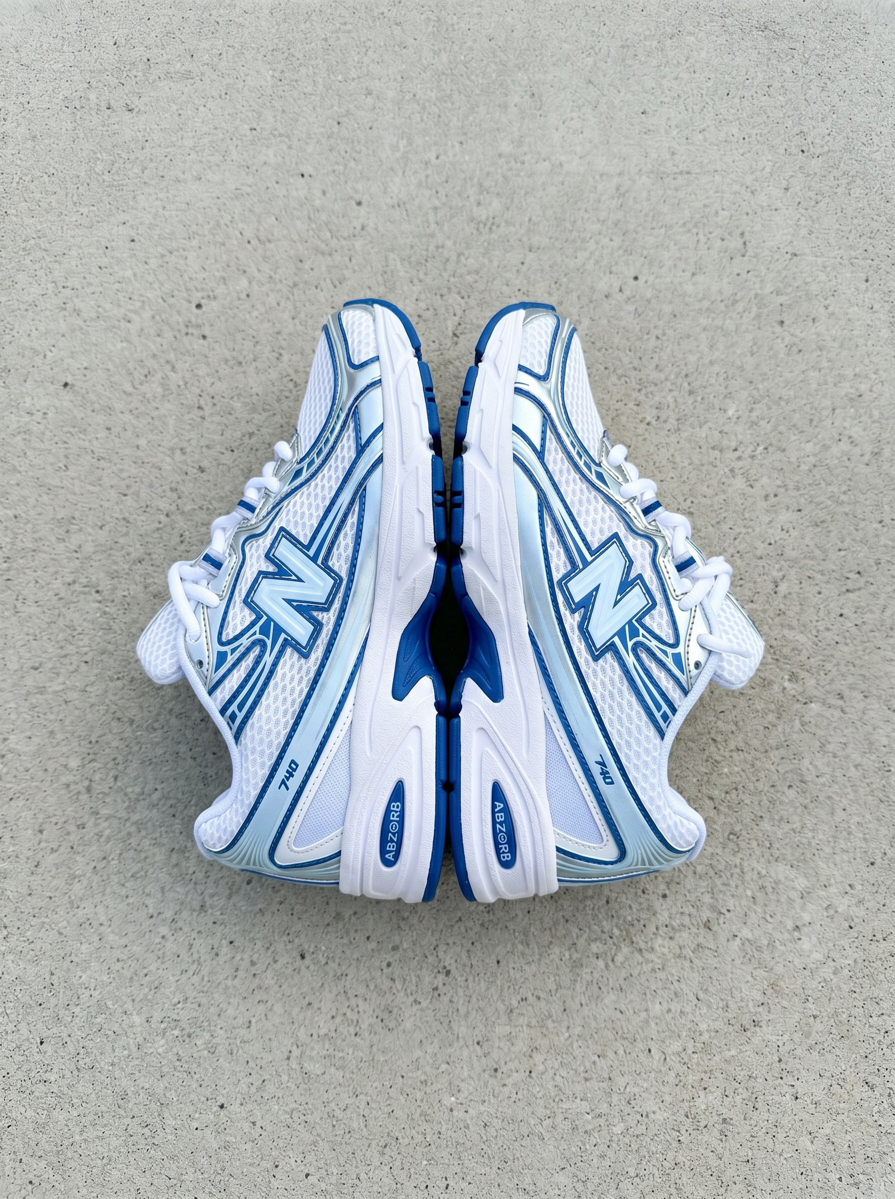 New Balance 740 - ICE BLUE