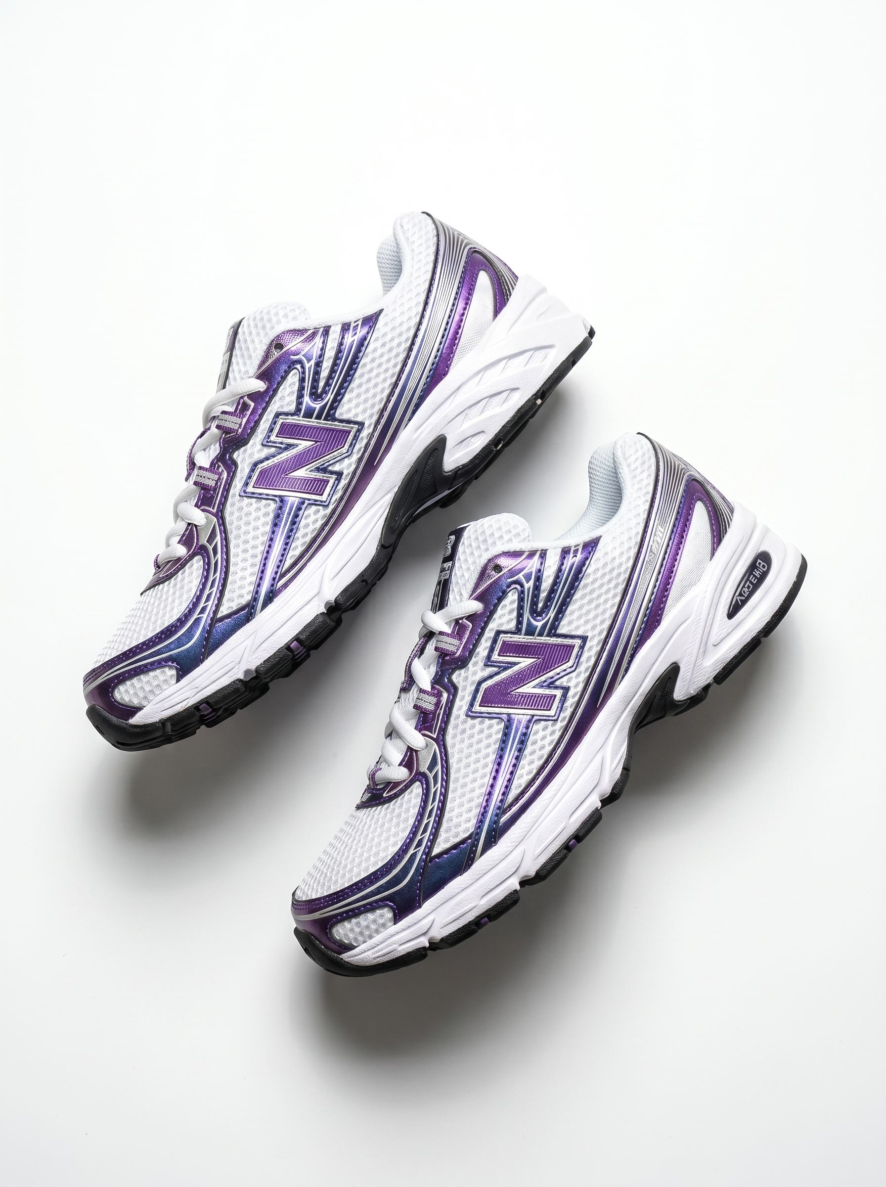 New Balance 740 - White Purple Iridescent Silver